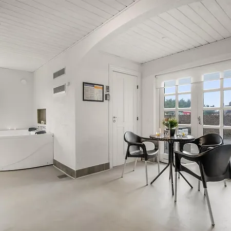 Holiday home Domnika - 350m From The Sea By Interhome Blavand