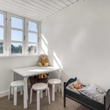 Domnika - 350m From The Sea By Interhome Feriehus